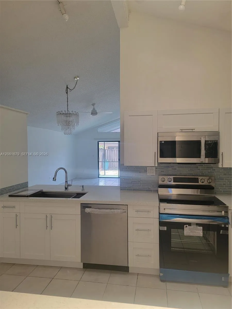 1724 NW 73rd Ave #57 Plantation, FL 33313