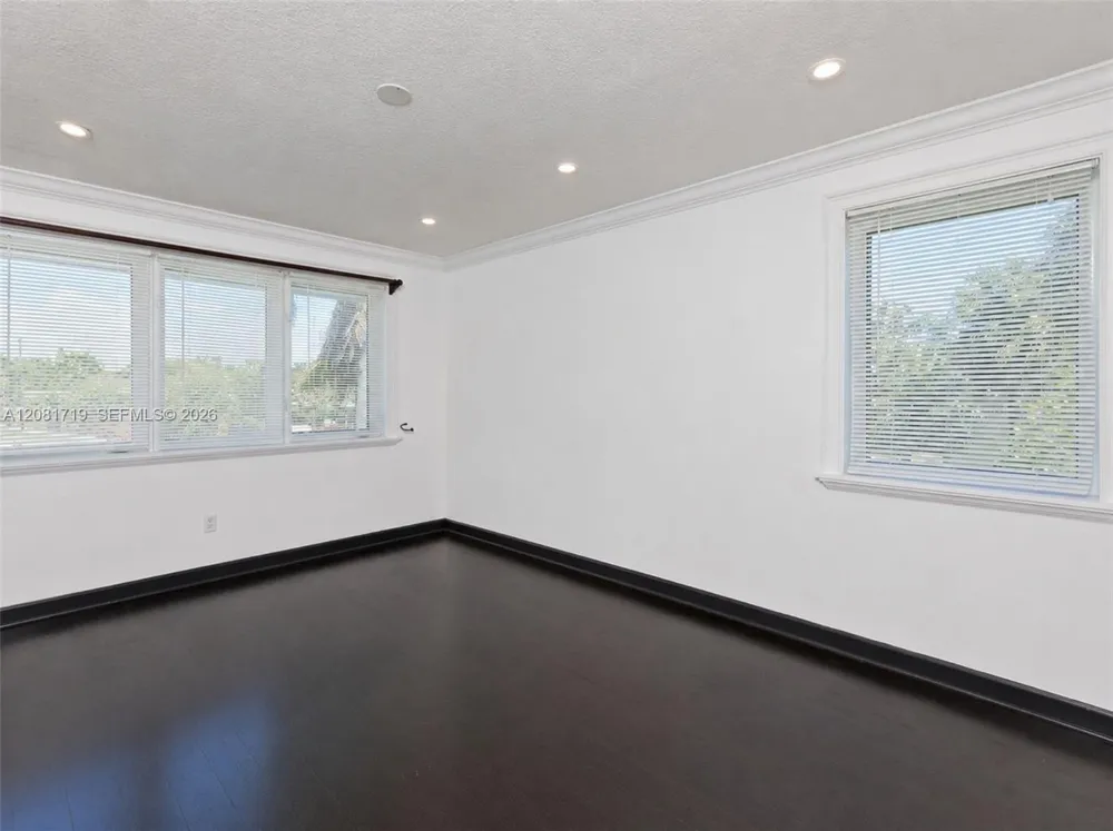8041 NE Bayshore Ct #8041 Miami, FL 33138