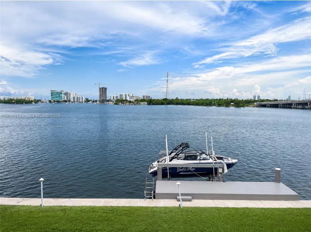 8041 NE Bayshore Ct #8041 Miami, FL 33138