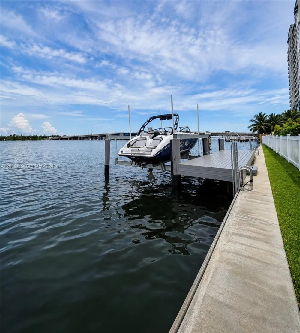 8041 NE Bayshore Ct #8041 Miami, FL 33138