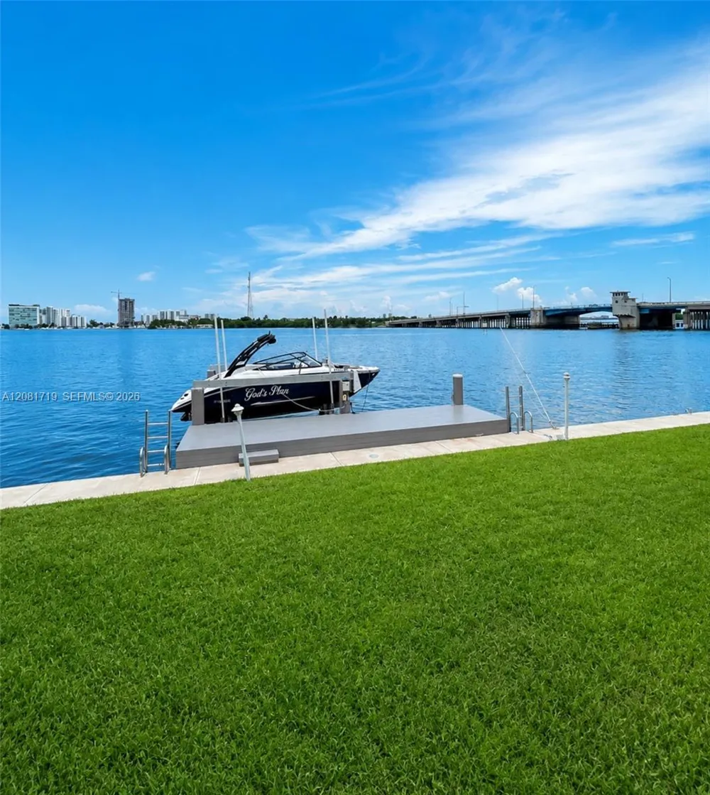 8041 NE Bayshore Ct #8041 Miami, FL 33138