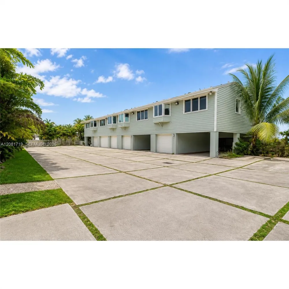 8041 NE Bayshore Ct #8041 Miami, FL 33138