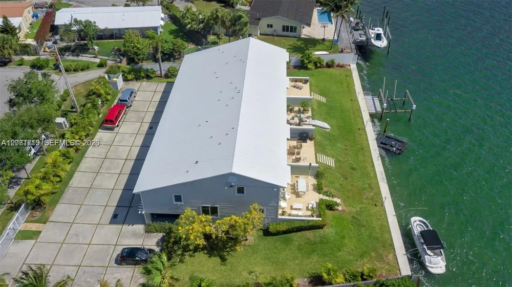 8041 NE Bayshore Ct #8041 Miami, FL 33138