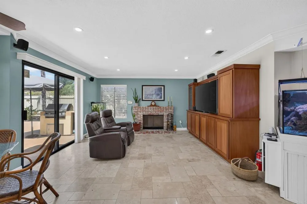 8822 Polanco Street San Diego, CA 92129