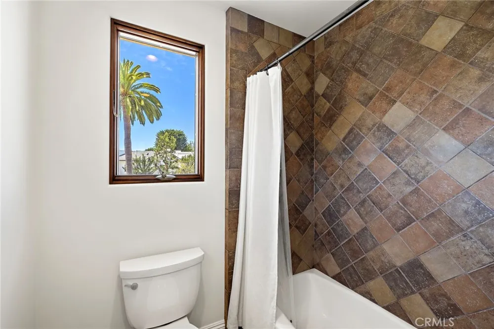 1699 Calle De Los Alamos San Clemente, CA 92672