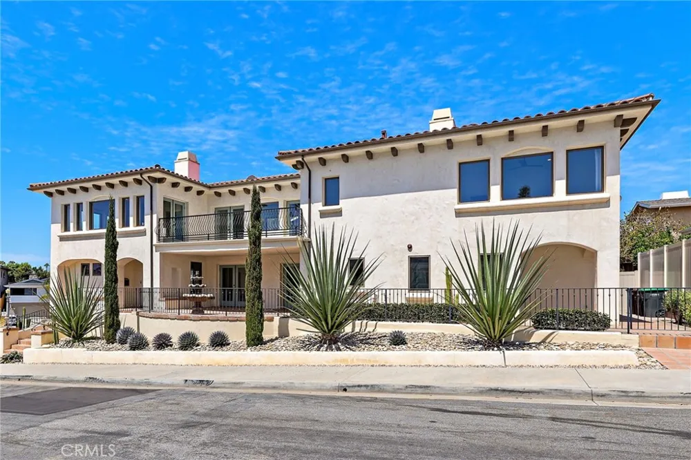 1699 Calle De Los Alamos San Clemente, CA 92672