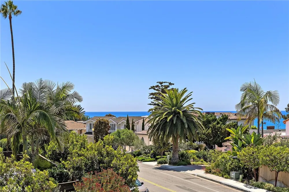 1699 Calle De Los Alamos San Clemente, CA 92672