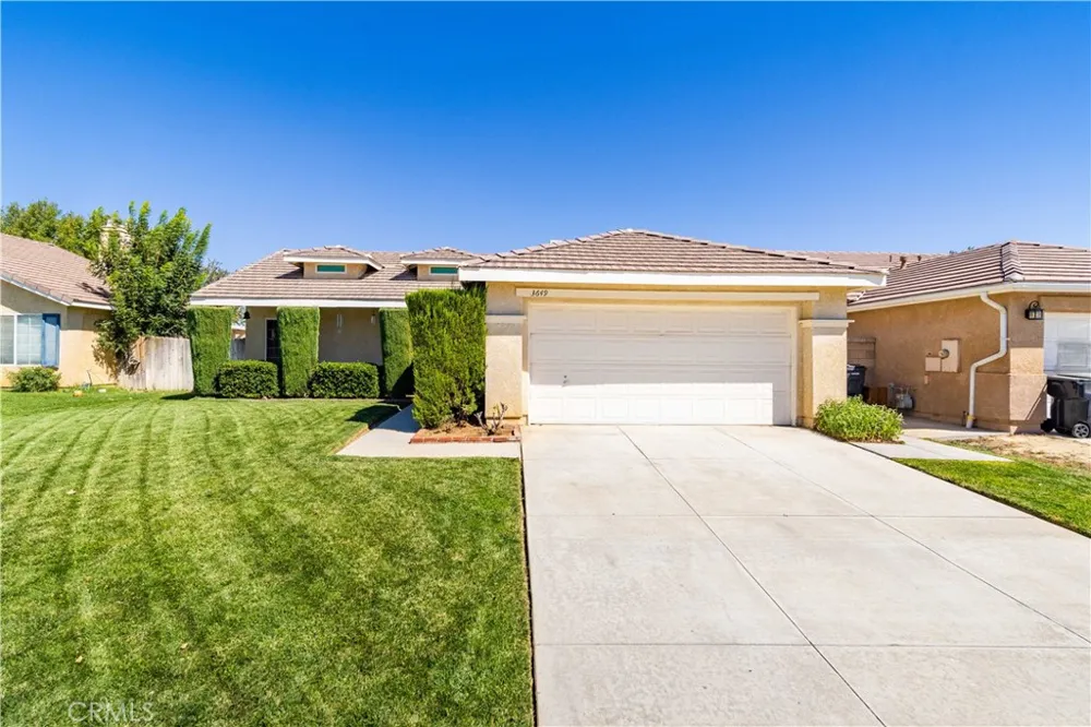 3649 Garnet Rosamond, CA 93560