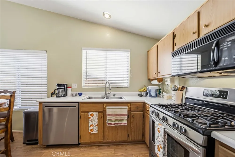 3649 Garnet Rosamond, CA 93560