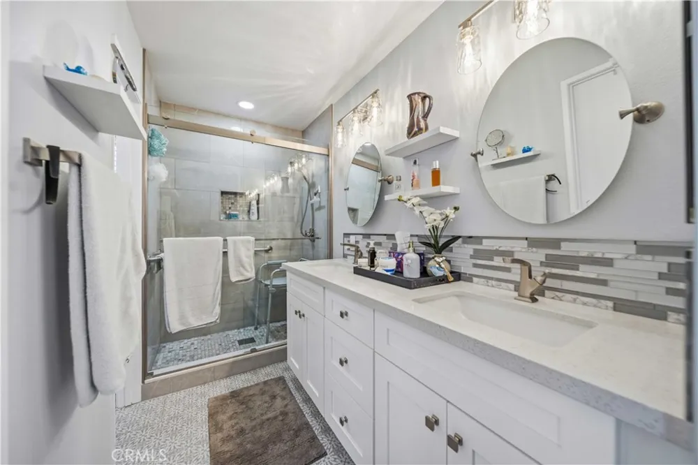3649 Garnet Rosamond, CA 93560