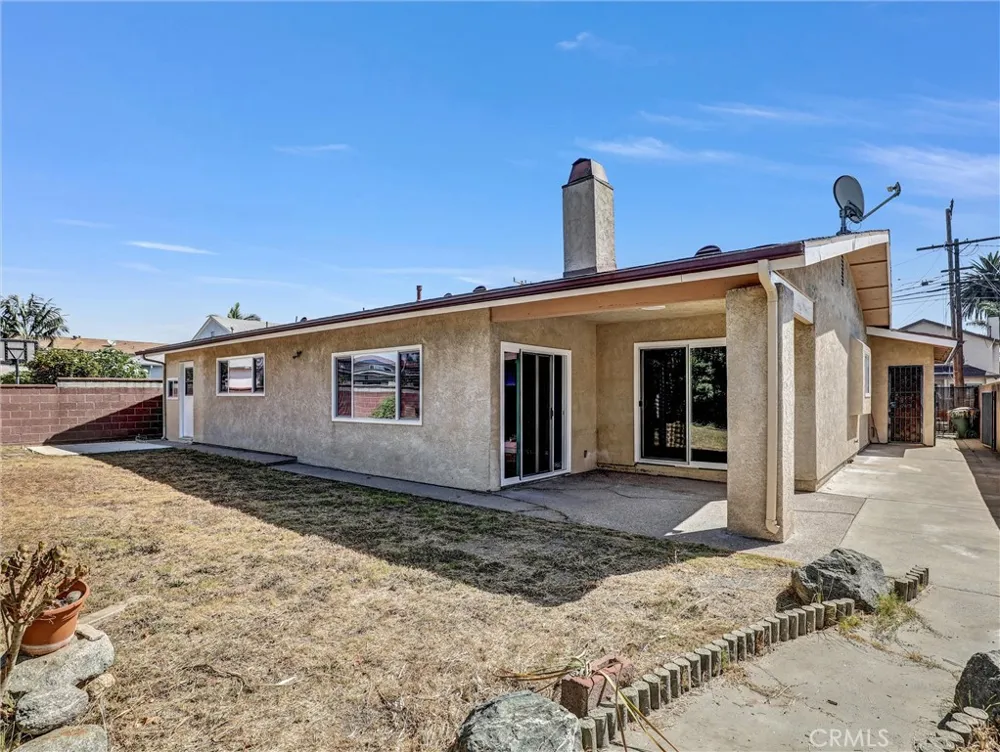 11925 Truro Avenue Hawthorne, CA 90250