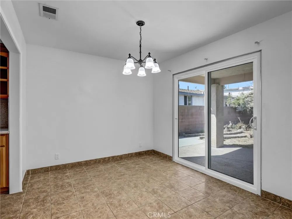 11925 Truro Avenue Hawthorne, CA 90250