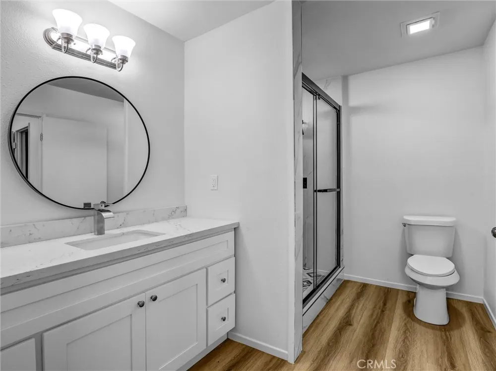 11925 Truro Avenue Hawthorne, CA 90250