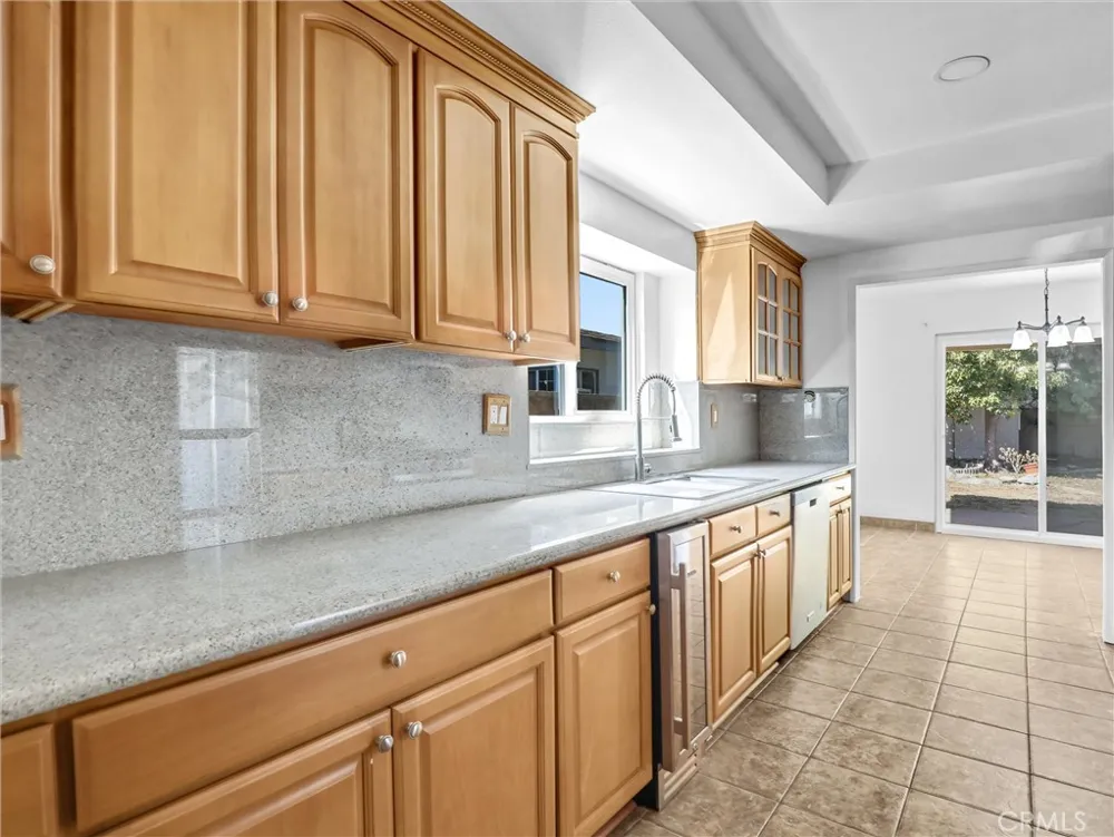11925 Truro Avenue Hawthorne, CA 90250