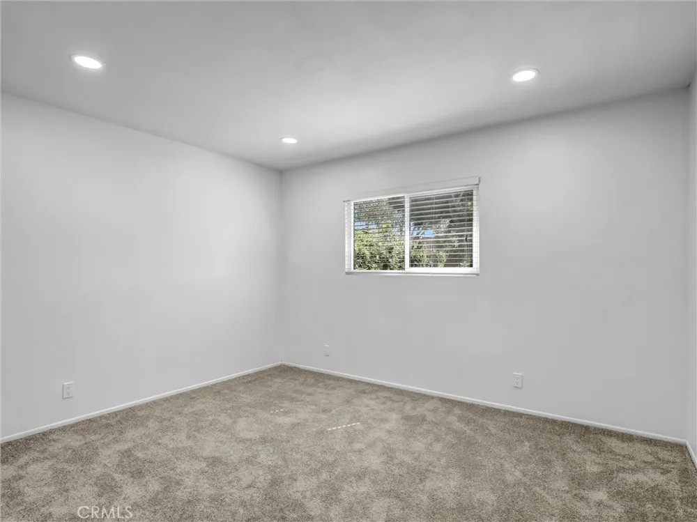 11925 Truro Avenue Hawthorne, CA 90250