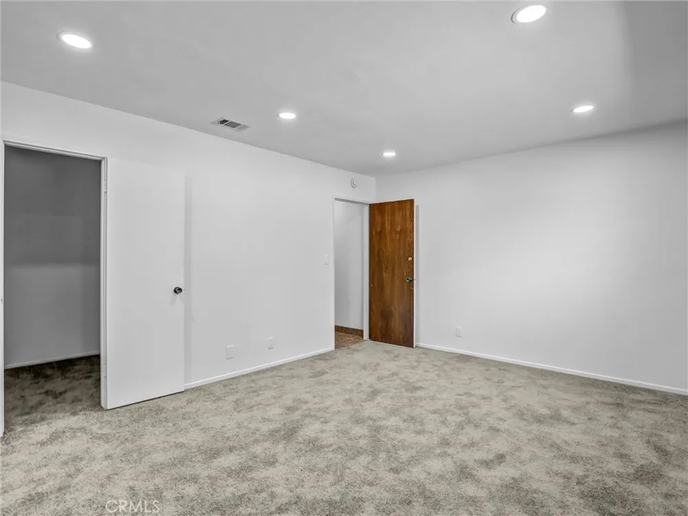 11925 Truro Avenue Hawthorne, CA 90250