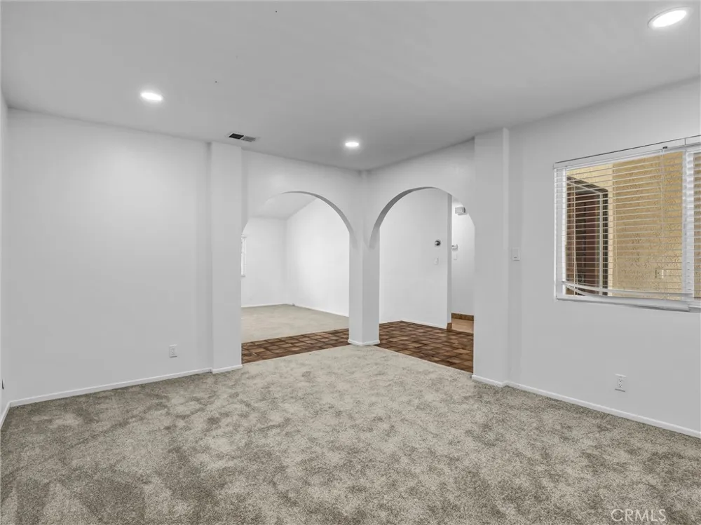 11925 Truro Avenue Hawthorne, CA 90250