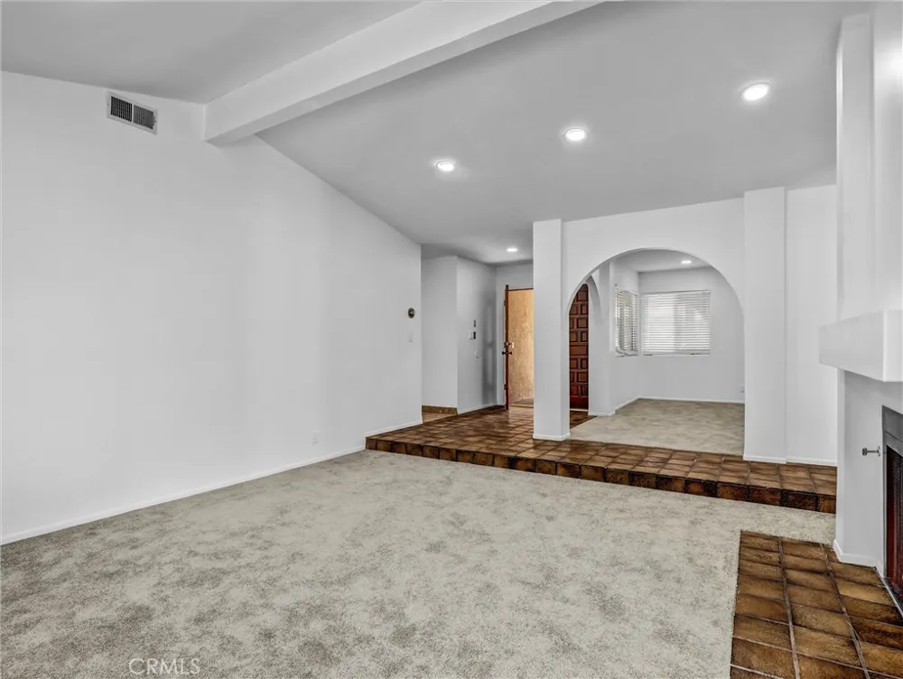 11925 Truro Avenue Hawthorne, CA 90250
