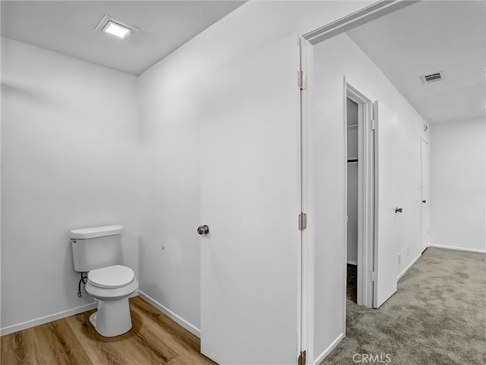 11925 Truro Avenue Hawthorne, CA 90250