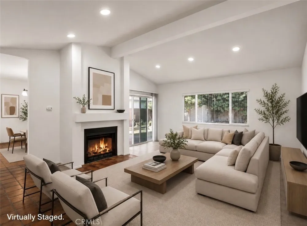 11925 Truro Avenue Hawthorne, CA 90250