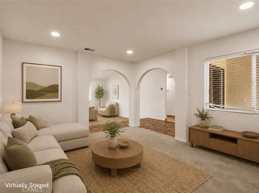 11925 Truro Avenue Hawthorne, CA 90250
