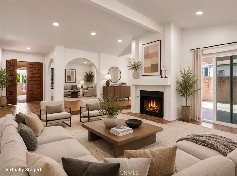 11925 Truro Avenue Hawthorne, CA 90250