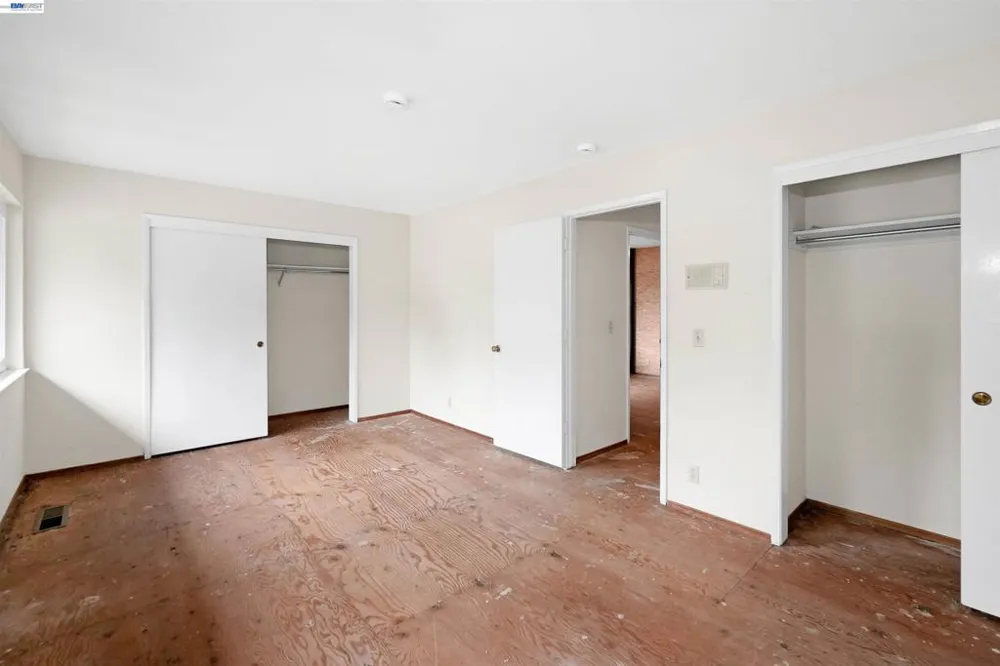 27929 Edgecliff Way Hayward, CA 94542