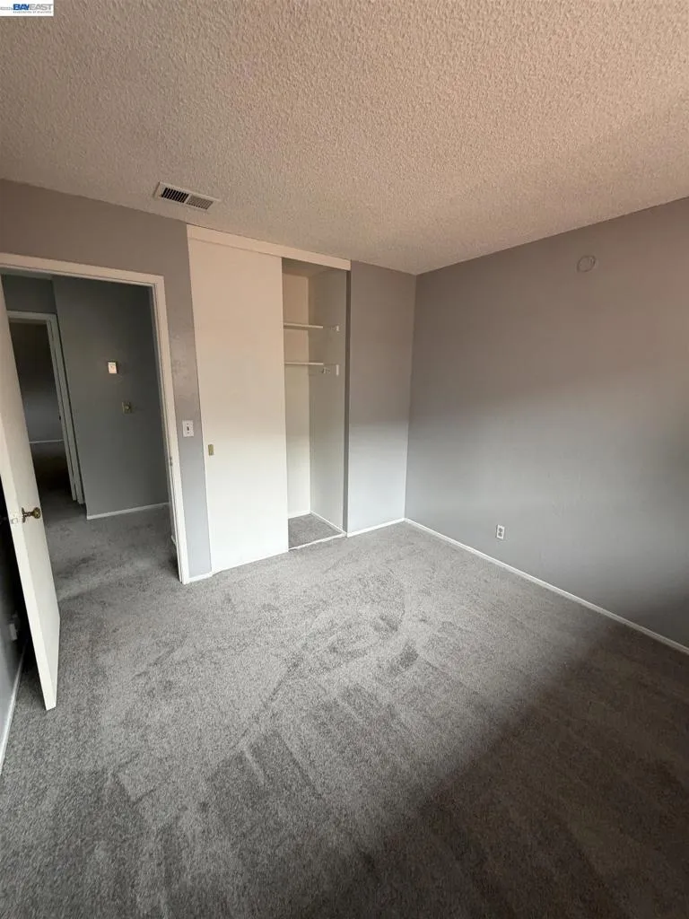 1193 Fallen Leaf Dr Milpitas, CA 95035