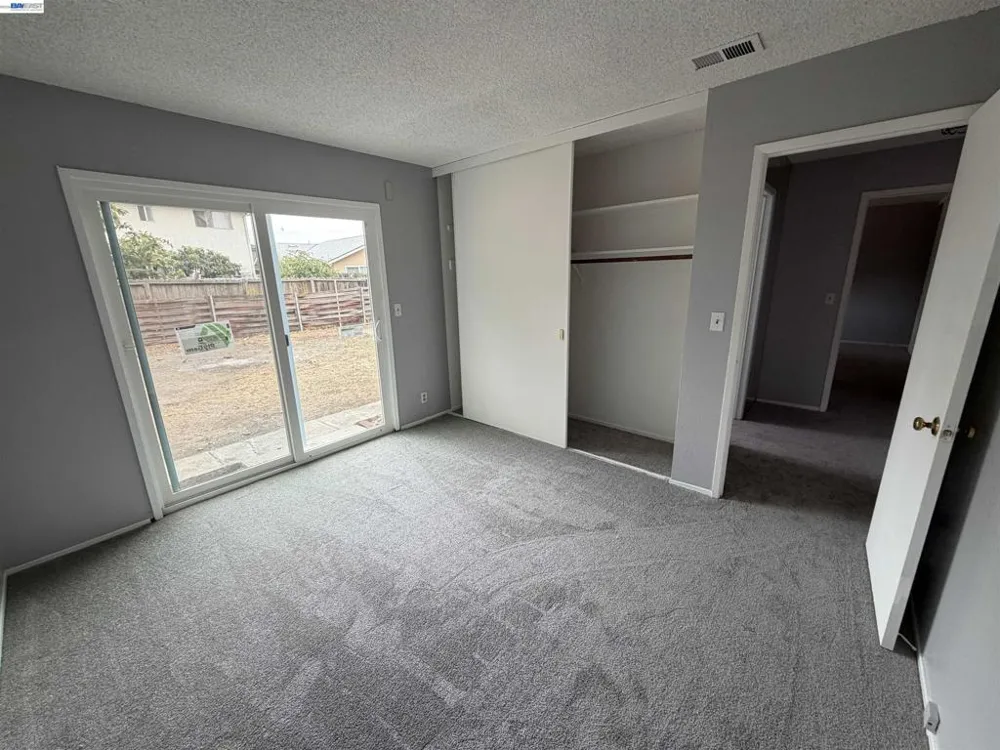1193 Fallen Leaf Dr Milpitas, CA 95035