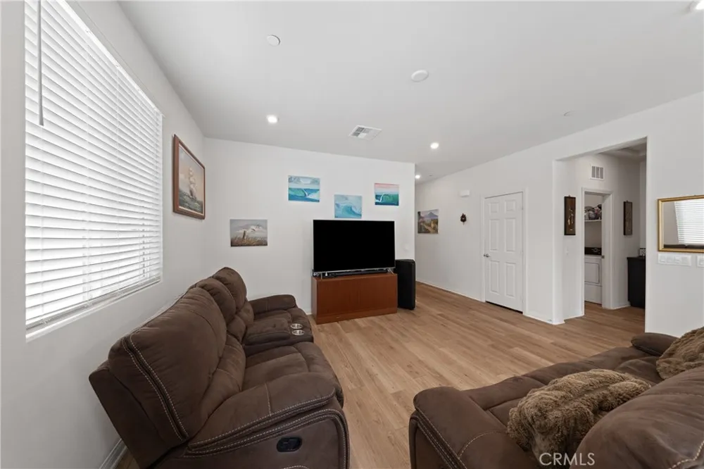 1753 Plume Lane San Jacinto, CA 92583