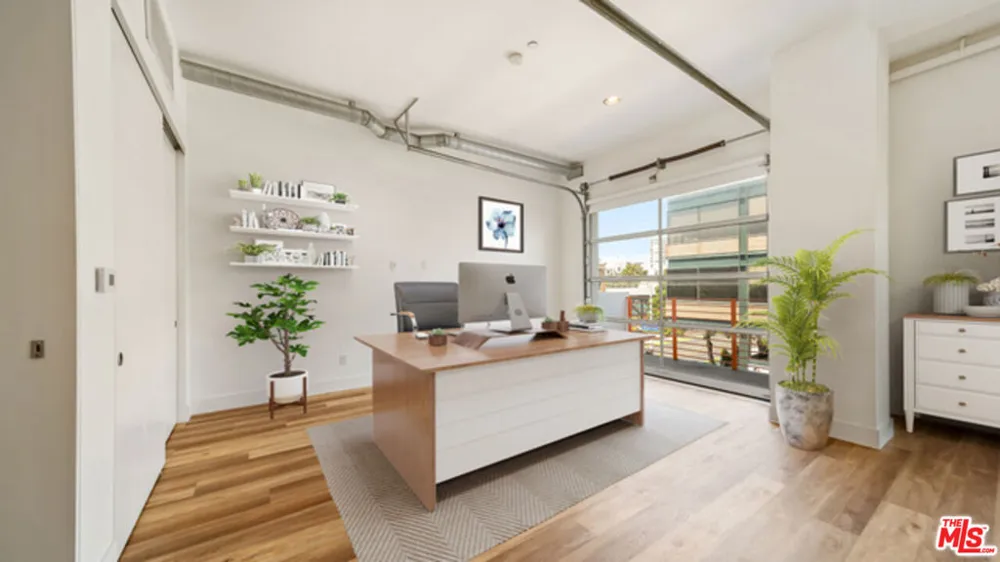 212 Marine Street #305 Santa Monica, CA 90405