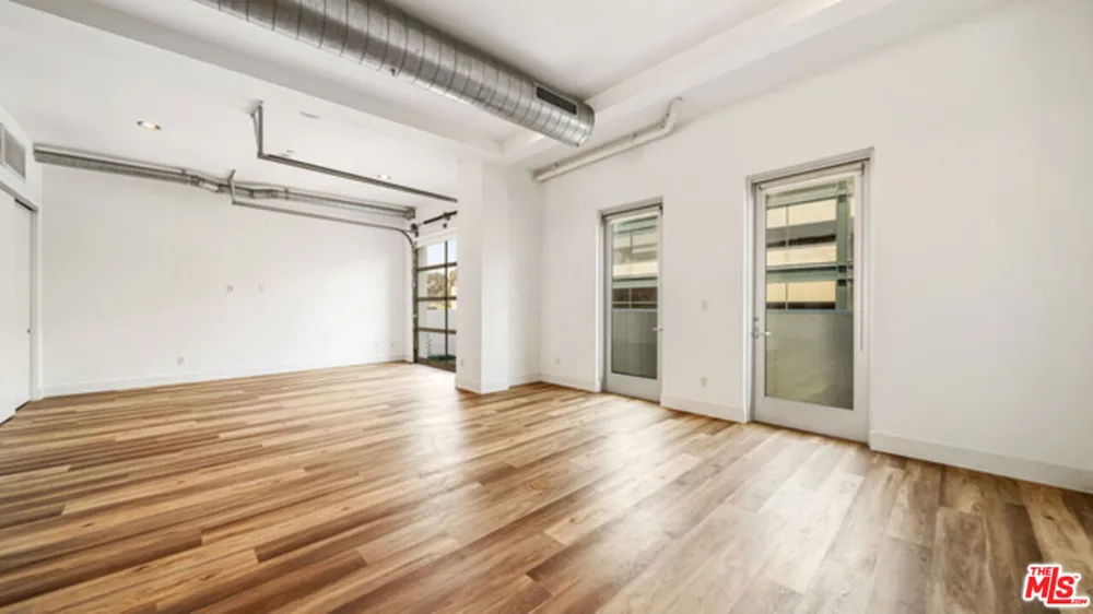 212 Marine Street #305 Santa Monica, CA 90405