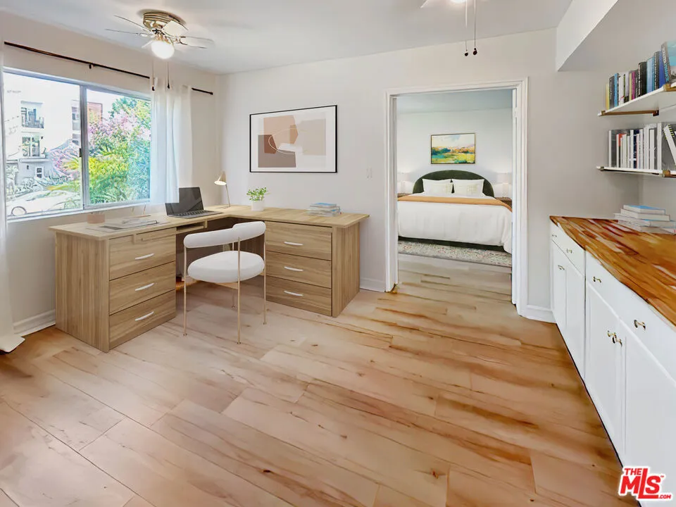 10707 Camarillo Street #116 Toluca Lake, CA 91602