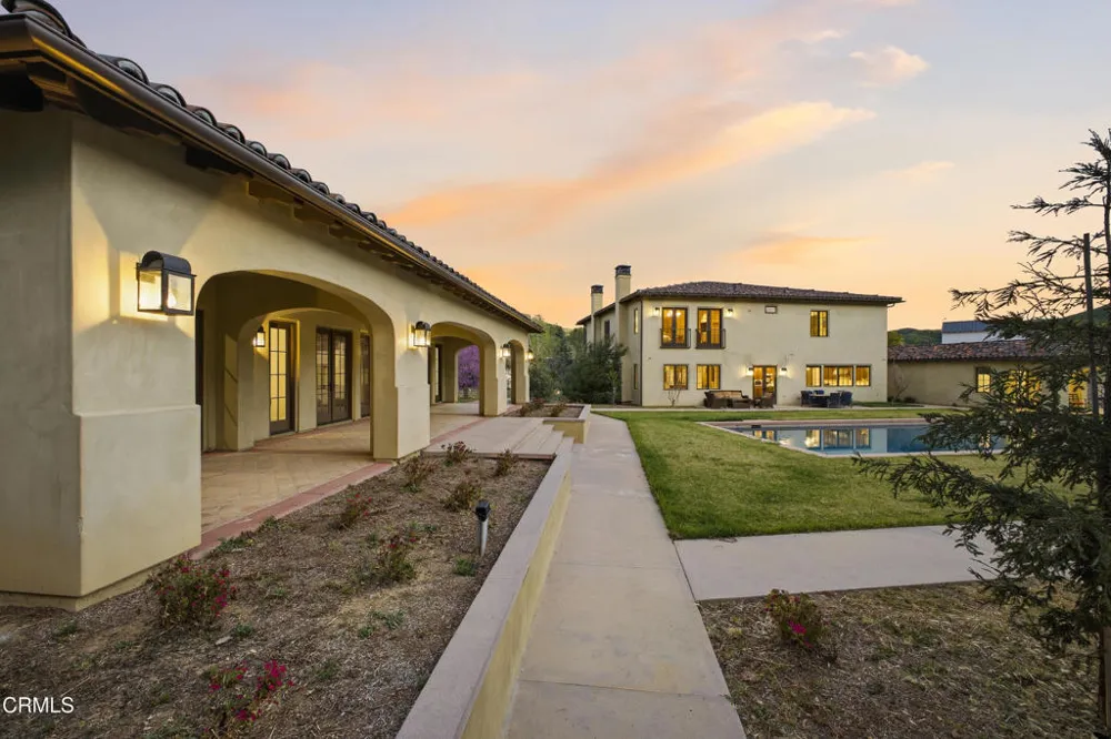 27417 Park Vista Road Agoura Hills, CA 91301