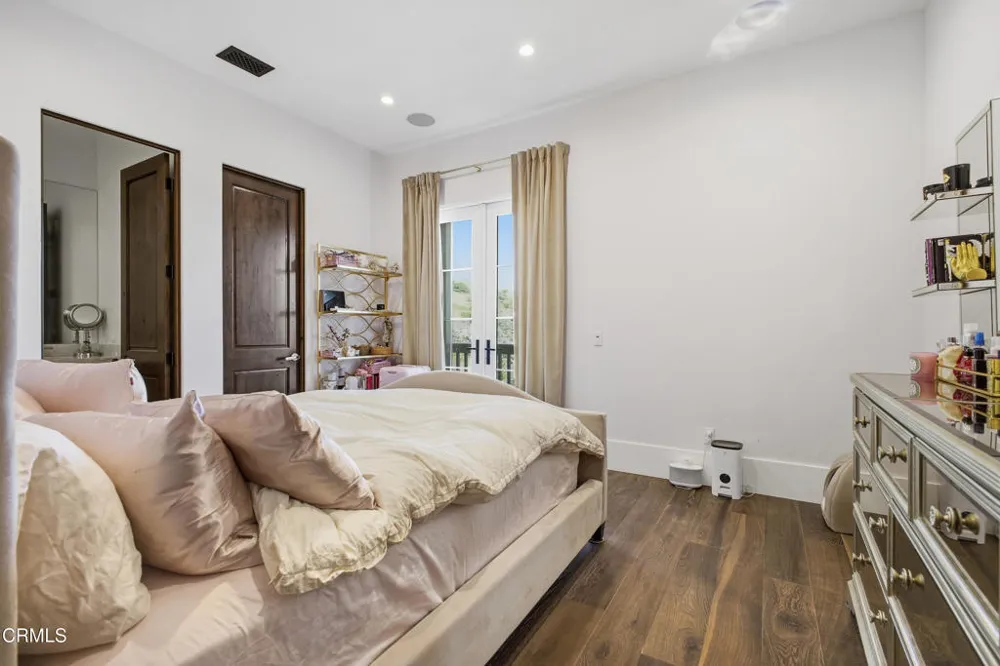 27417 Park Vista Road Agoura Hills, CA 91301