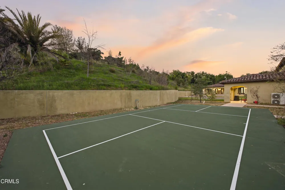 27417 Park Vista Road Agoura Hills, CA 91301