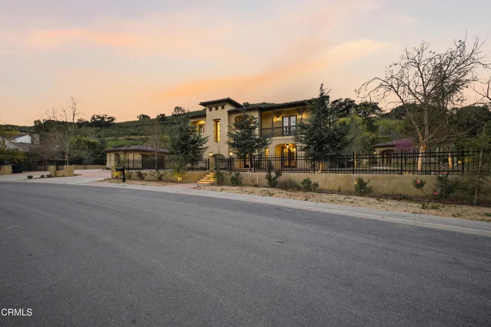 27417 Park Vista Road Agoura Hills, CA 91301