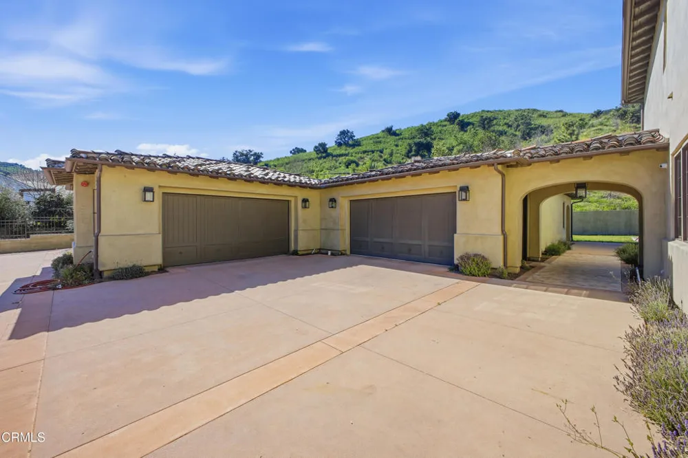 27417 Park Vista Road Agoura Hills, CA 91301