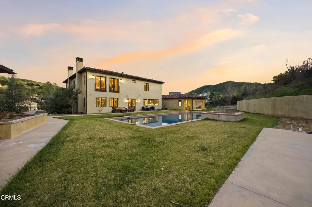 27417 Park Vista Road Agoura Hills, CA 91301