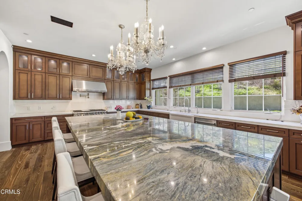 27417 Park Vista Road Agoura Hills, CA 91301