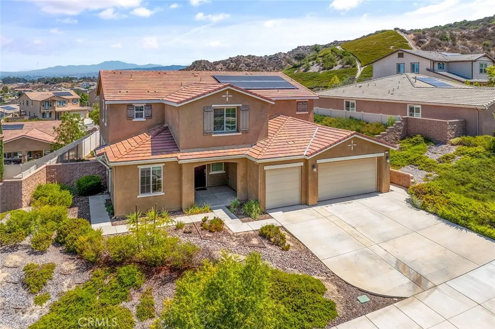 45750 Bassett Street Temecula, CA 92592