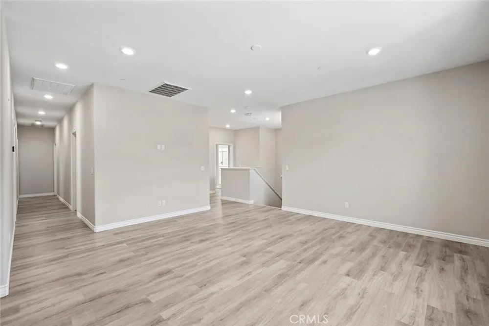 45750 Bassett Street Temecula, CA 92592