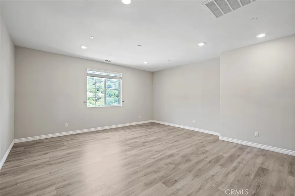 45750 Bassett Street Temecula, CA 92592