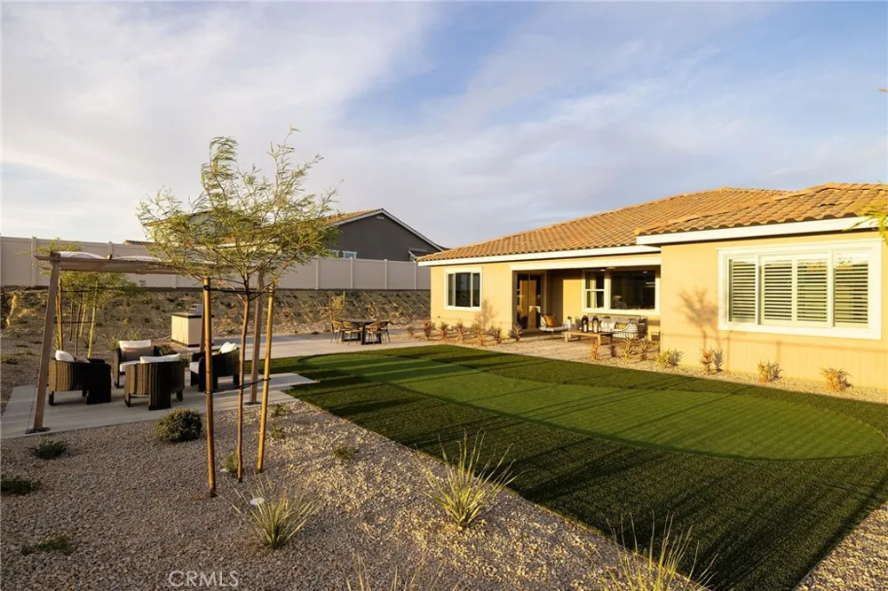39273 Saddle Drive Palmdale, CA 93551