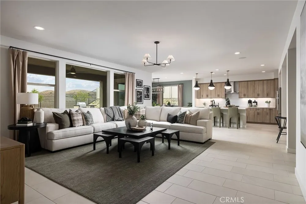 39273 Saddle Drive Palmdale, CA 93551