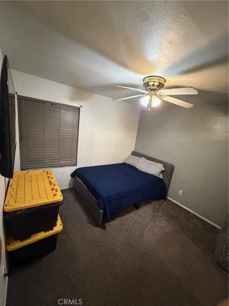 15860 Grevillea Fontana, CA 92335