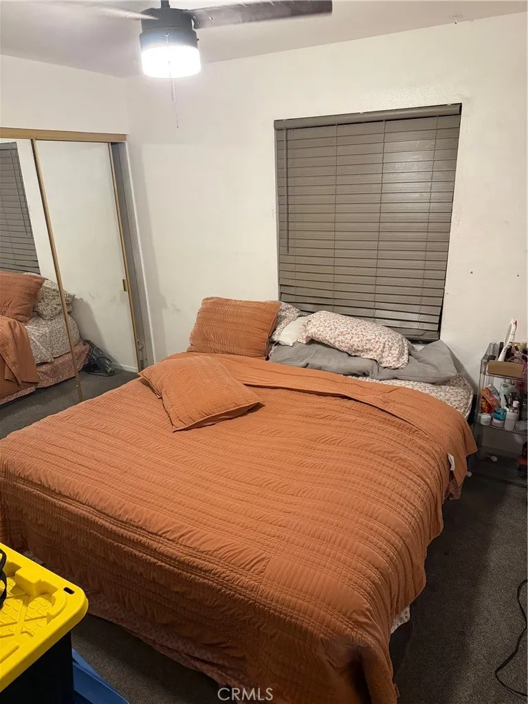 15860 Grevillea Fontana, CA 92335