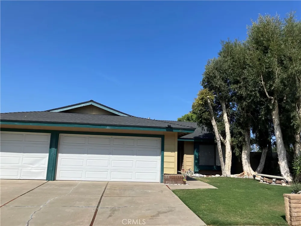 690 Ranchroad Orange, CA 92869