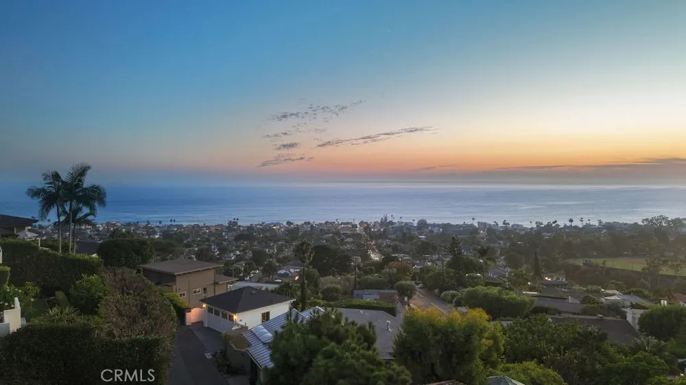 933 Coast View Laguna Beach, CA 92651