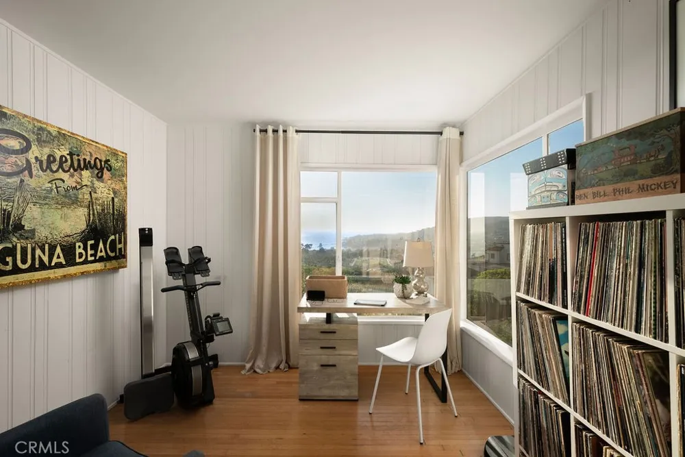 933 Coast View Laguna Beach, CA 92651